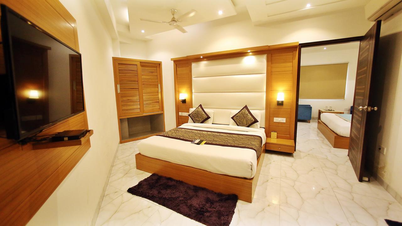 Hotel Aero Star Near Delhi Airport Új-Delhi Kültér fotó