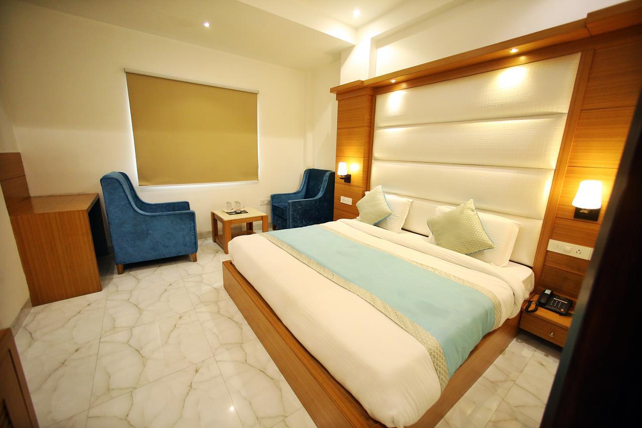 Hotel Aero Star Near Delhi Airport Új-Delhi Kültér fotó