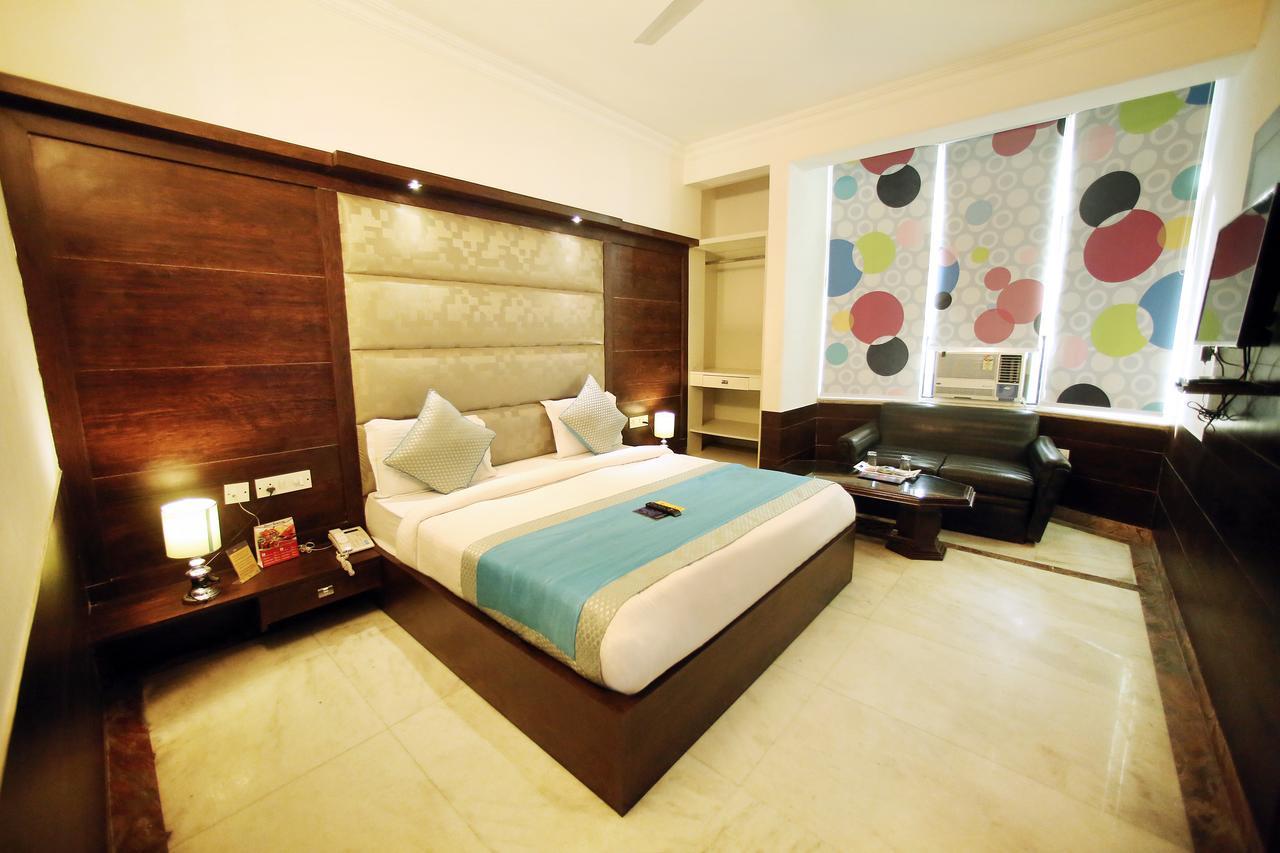 Hotel Aero Star Near Delhi Airport Új-Delhi Kültér fotó