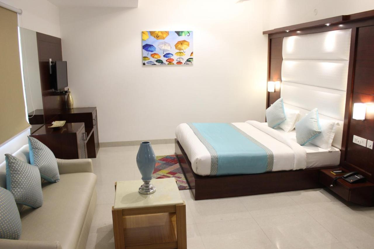 Hotel Aero Star Near Delhi Airport Új-Delhi Kültér fotó