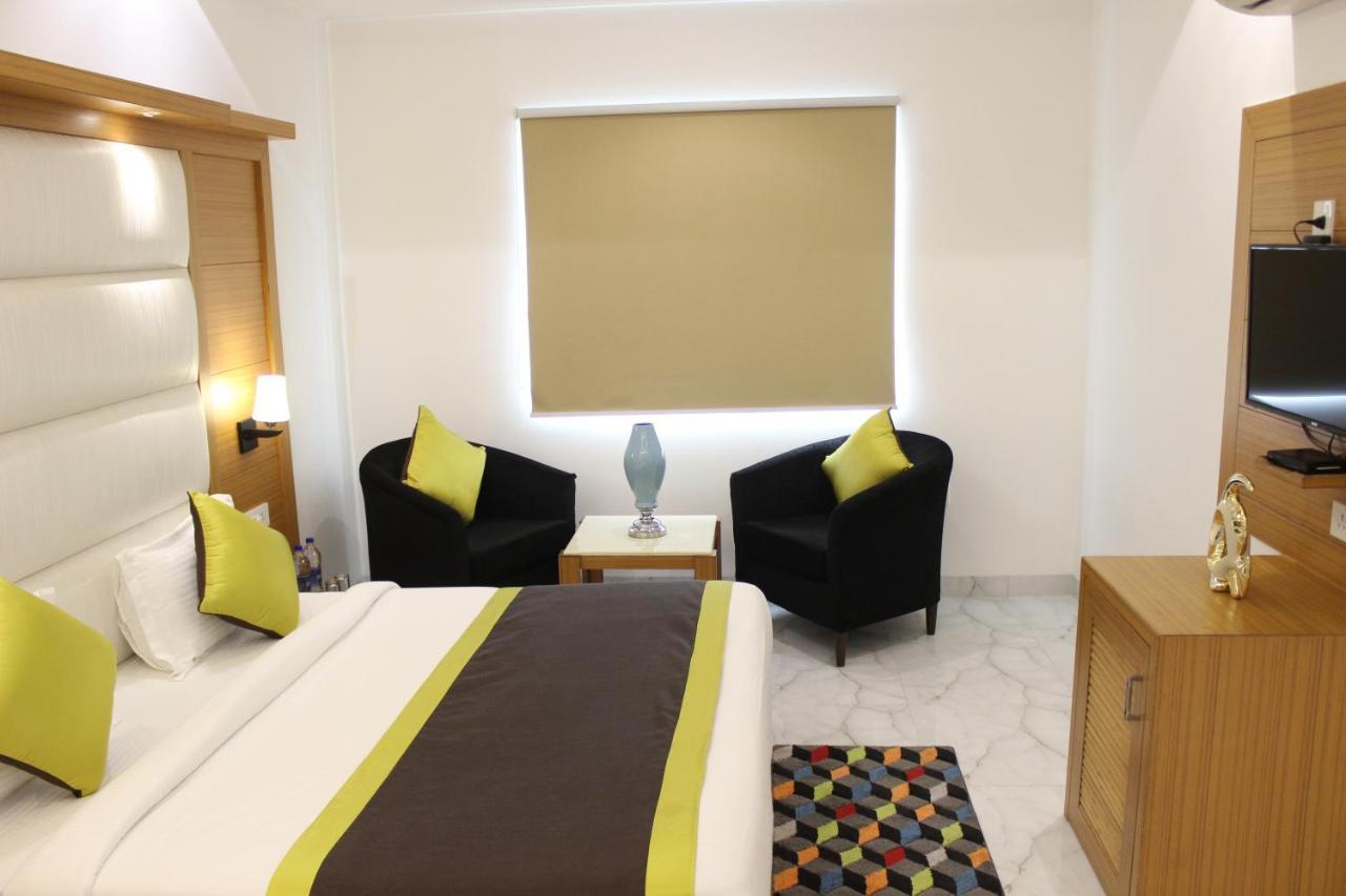 Hotel Aero Star Near Delhi Airport Új-Delhi Kültér fotó