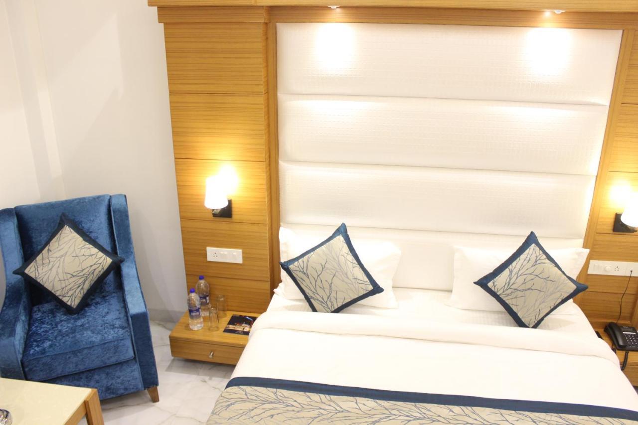 Hotel Aero Star Near Delhi Airport Új-Delhi Kültér fotó