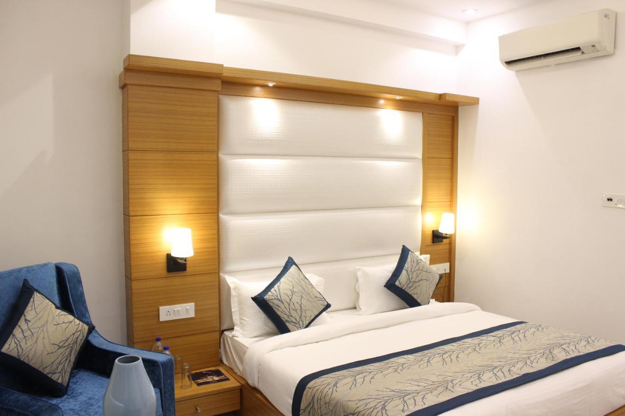 Hotel Aero Star Near Delhi Airport Új-Delhi Kültér fotó