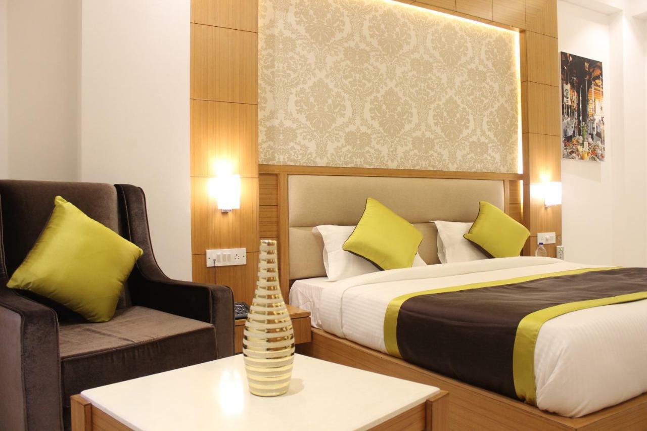 Hotel Aero Star Near Delhi Airport Új-Delhi Kültér fotó
